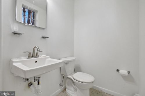 900 Balmoral Dr, Silver Spring MD  20903-1301 exterior