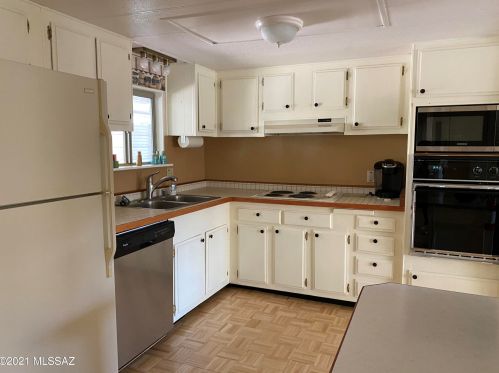 5712 Diamond K St, Tucson AZ 85713-4467 exterior