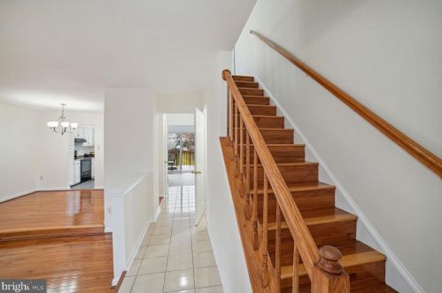 4 Wimbledon Ct, Silver Spring, MD 20906-5700