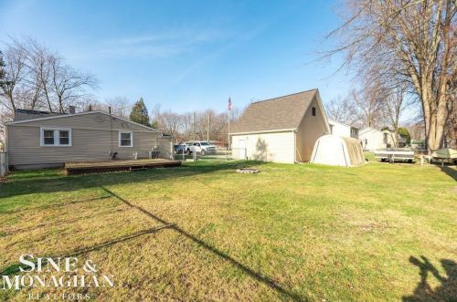 4160 Fruit St, Algonac MI 48001-1416 exterior