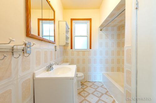 3549 58th St, Chicago IL 60629-3807 exterior