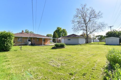 6319 Armour Ave, Milwaukee WI  53220-3911 exterior