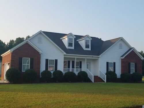 14 Portsmouth Cir, Lumberton, NC 28358-9711