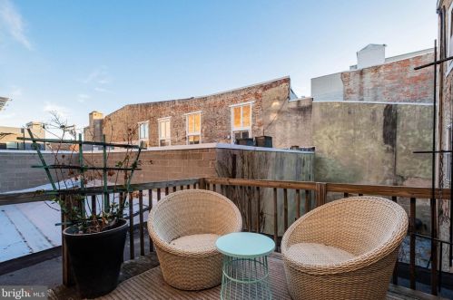 829 2nd St, Philadelphia PA 19133 exterior