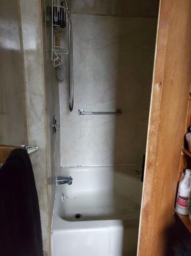 13 Watson St, Woonsocket, RI 02895-5342