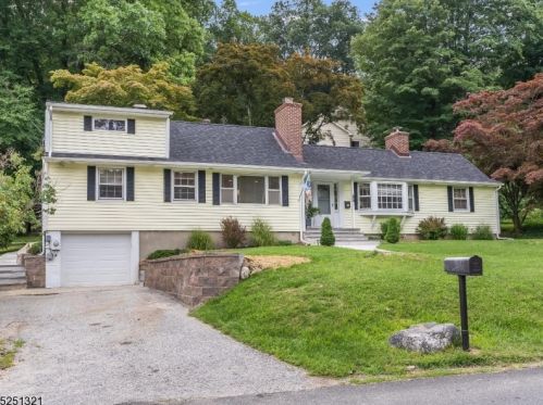 45 Summit Trl, Sparta NJ  07871-1430 exterior