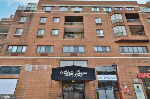 200 Lombard St, Philadelphia PA 19147-1605 exterior