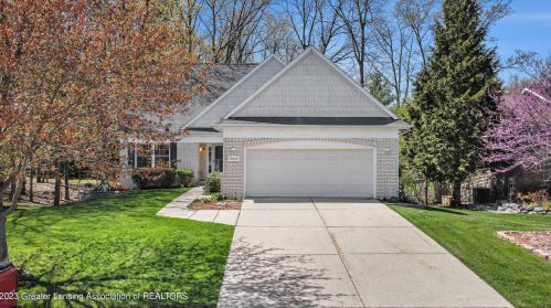 13626 Pearwood Dr, Dewitt, MI 48820-9076