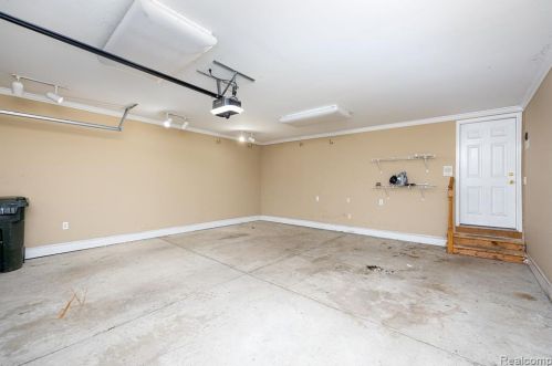 301 Fairways Ln, Lyndon Twp MI 48118-2130 exterior