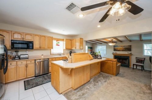 144 Doral Cir, Naples FL 34113-7400 exterior