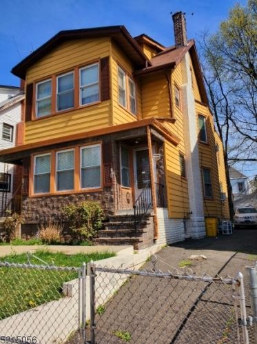 149 Shephard Ave, Newark NJ  07112-2021 exterior