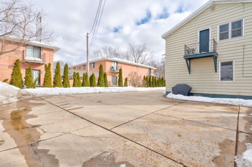 11230 Cleveland Ave, Milwaukee WI 53227-3037 exterior