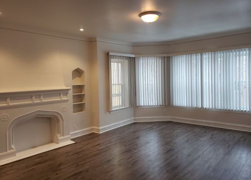 7414 Chappel Ave, Chicago IL 60649-3620 exterior