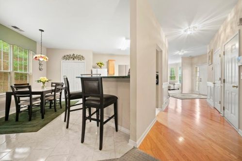 549 Cascade Hl Ct, Atlanta GA 30331-8385 exterior