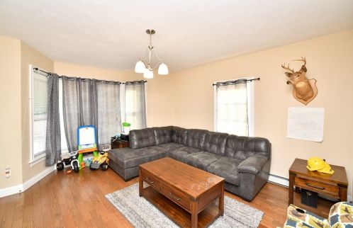 2 Morton St, Taunton MA 02780-3035 exterior