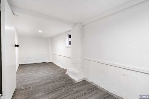 72 Hughes St, Maplewood NJ  07040-3304 exterior