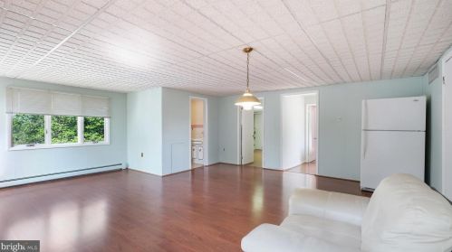 1078 Corn Crib Dr, Huntingdon Valley PA 19006-3306 exterior