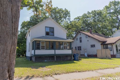 2720 8th St, Meskegon, MI 49444-1942