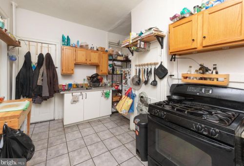 602 52 St, Philadelphia PA 19143-2602 exterior