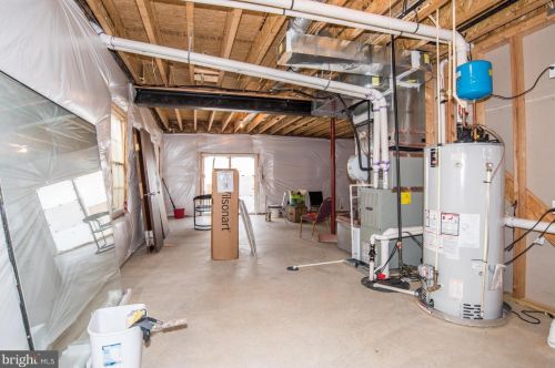 8106 Ashton St, Alexandria VA 22309-1345 exterior