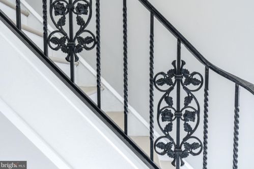 2230 Bonsall St, Philadelphia PA 19103-4303 exterior