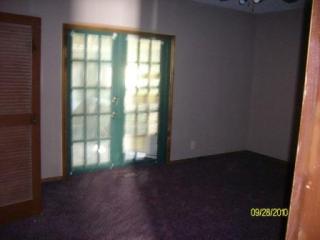 1805 Yates Ave, Springfield MO  65803-5251 exterior