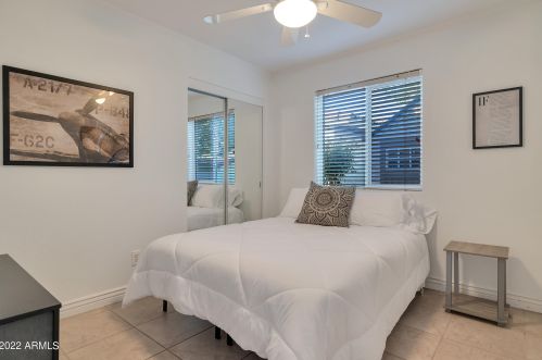 16002 6 Pl, Phoenix AZ 85024-1000 exterior