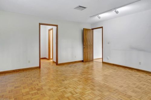 130 20 St, Naples FL 34117-9410 exterior