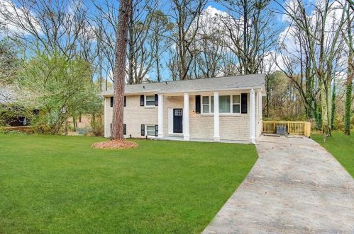 2786 Altaview Dr, Atlanta GA  30354-2156 exterior