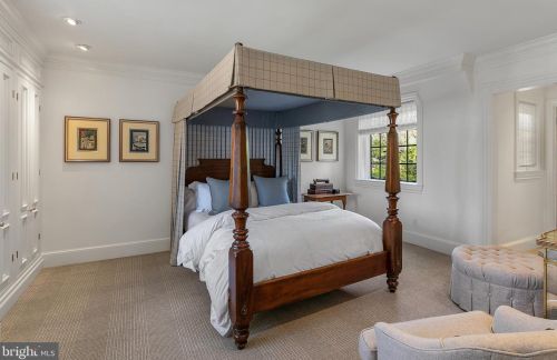 2446 Kalorama Rd, Washington DC 20008-1625 exterior