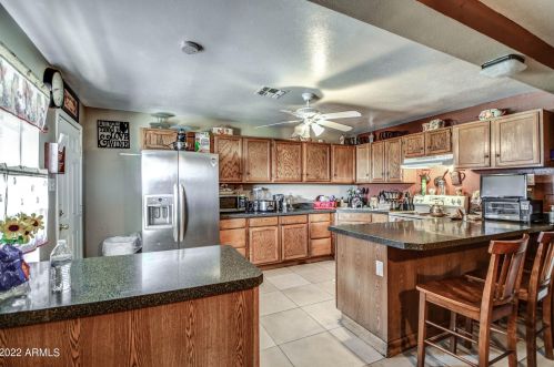 5307 Camelback Rd, Phoenix AZ 85033-1534 exterior