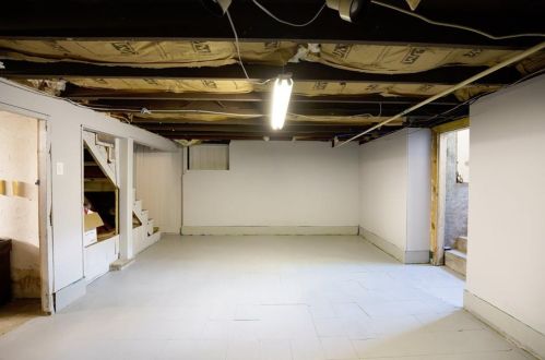 268 Morin St, Woonsocket RI  02895-2333 exterior