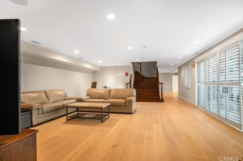 1241 Valencia Mesa Dr, Fullerton CA 92833-2220 exterior