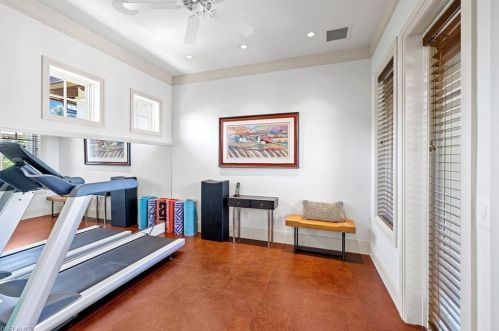 655 Bougainvillea Rd, Naples FL 34102-5545 exterior