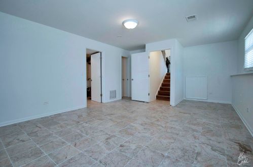 2712 Vermont Ave, Waukegan IL 60087-3648 exterior