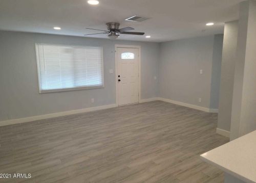 1813 72nd Ln, Phoenix, AZ 85035-4505