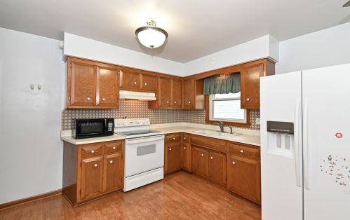 3425 83rd St, Milwaukee, WI 53219-3840