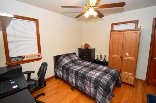 3308 46, Milwaukee WI 53219-4824 exterior