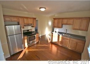 469 East St, New Britain CT 06051-2404 exterior