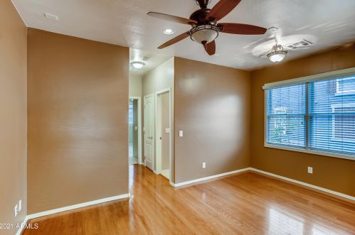 5706 21st Ter, Phoenix AZ 85040-3441 exterior