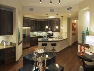 1875 Post Oak Park Dr, Houston TX  77027-3310 exterior