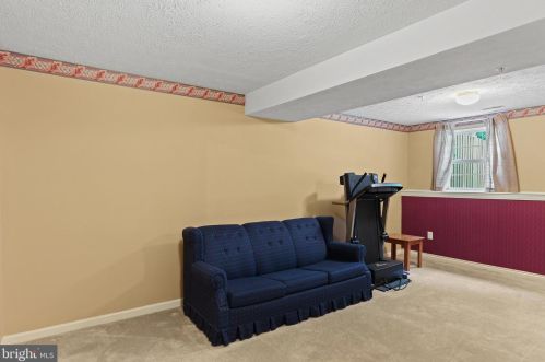 224 Foxtree Dr, Glen Burnie MD 21061-6347 exterior