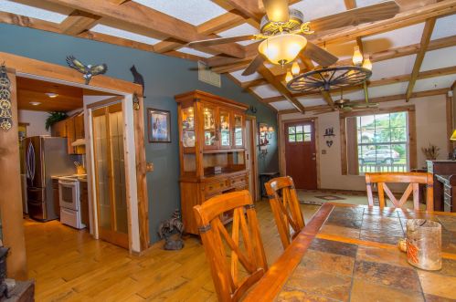 3832 Chicopee St, Fort Pierce FL 34953-5373 exterior