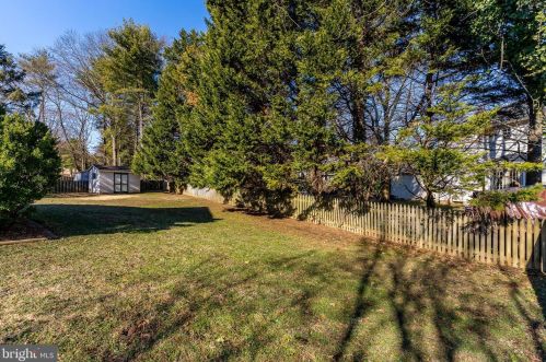 12712 Prospect Knl Dr, Bowie MD 20720-4607 exterior