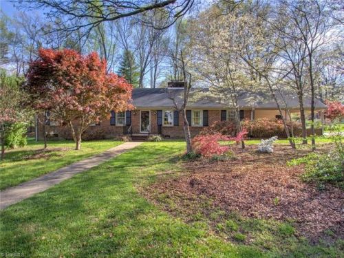 1023 Sherwood Dr, Reidsville NC  27320-5222 exterior