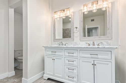 2494 Camino Valle Verde, Tucson AZ  85715-3405 exterior