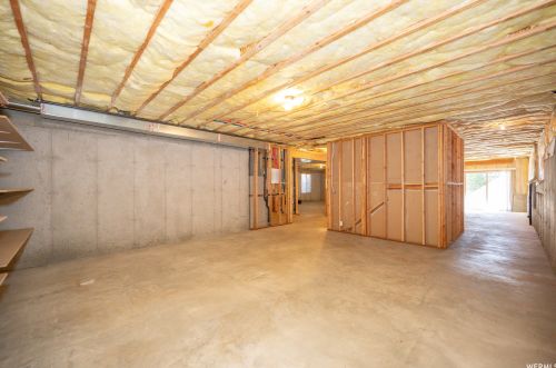 1958 Bluffside Cir, Sandy UT exterior