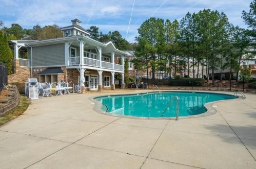 3665 Chattahoochee Summit Dr, Atlanta GA 30339-3289 exterior