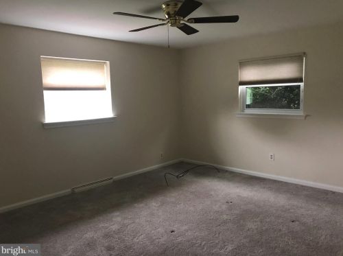 2084 Williamsburg Rd, Huntingdon Valley PA  19006-6757 exterior