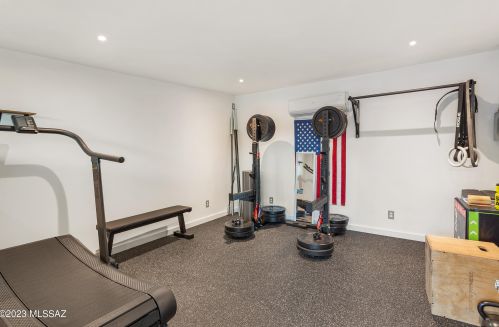 6126 Seneca St, Tucson AZ  85712-3011 exterior